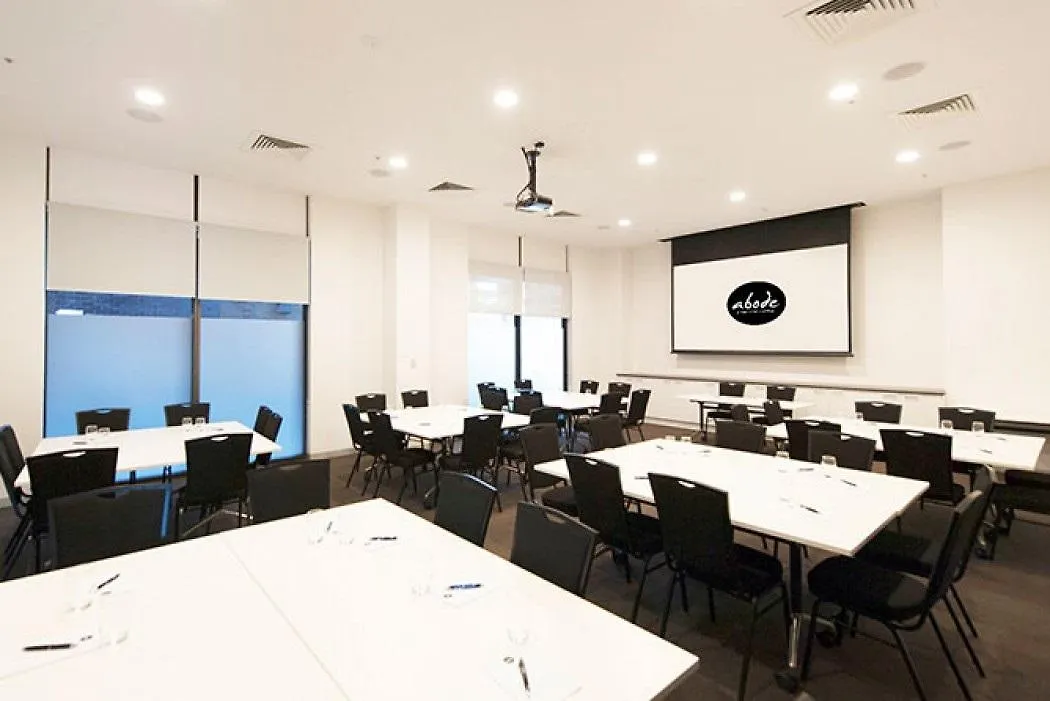 ****  Abode Woden Aparthotel Canberra Australia