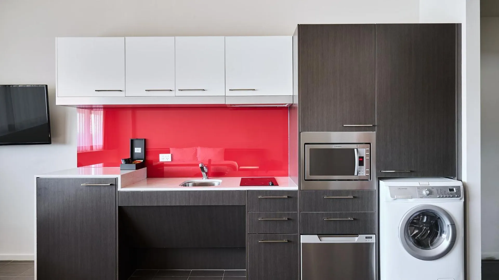 ****  Abode Woden Aparthotel Canberra Australia