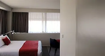 Abode Woden Aparthotel Canberra 4*,  Australia