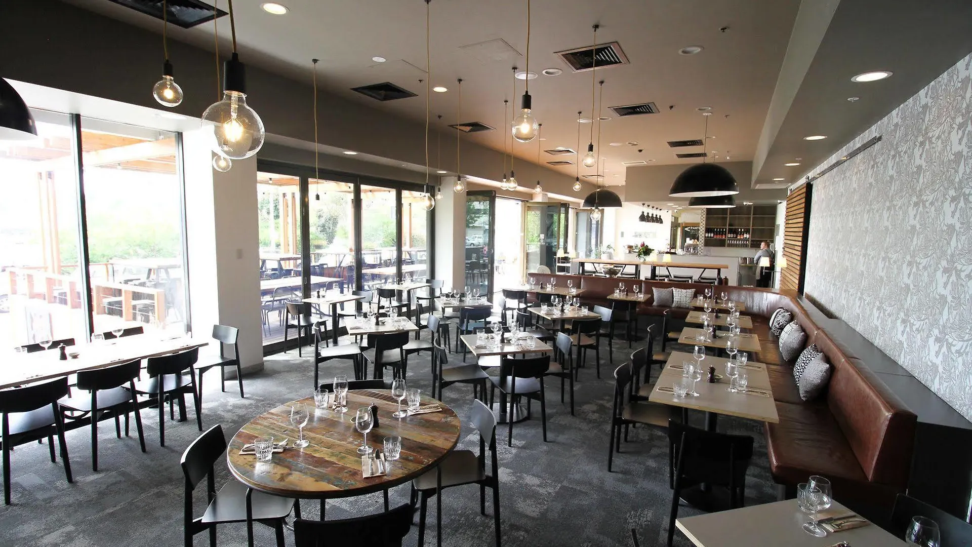 Abode Woden Aparthotel Canberra