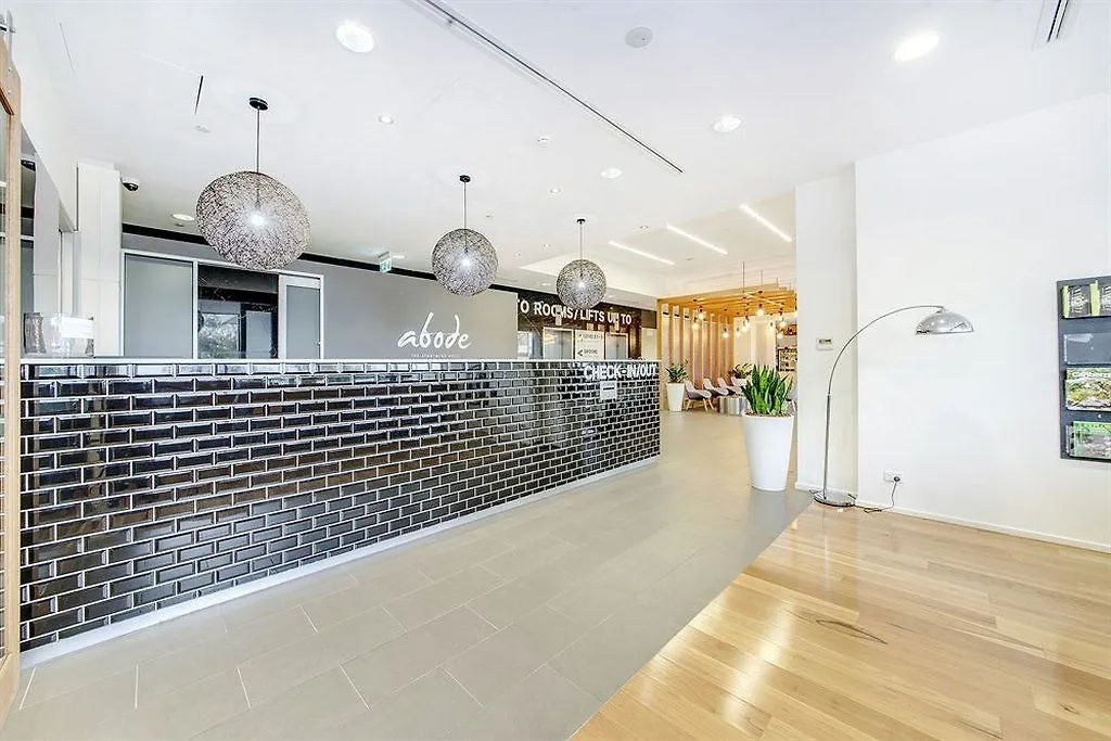 Abode Woden Aparthotel Canberra 4*,