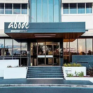 Abode Woden Aparthotel Canberra 4*,