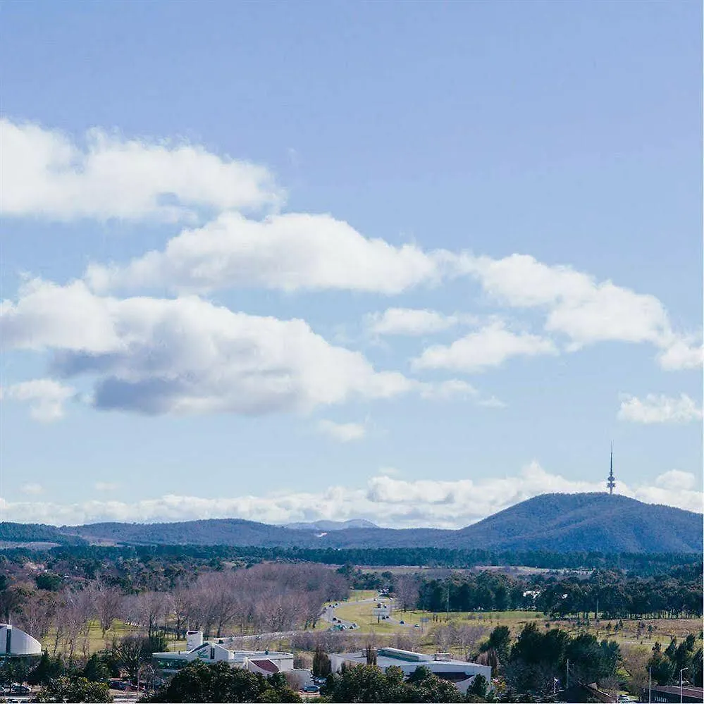Abode Woden Aparthotel Canberra 4*,