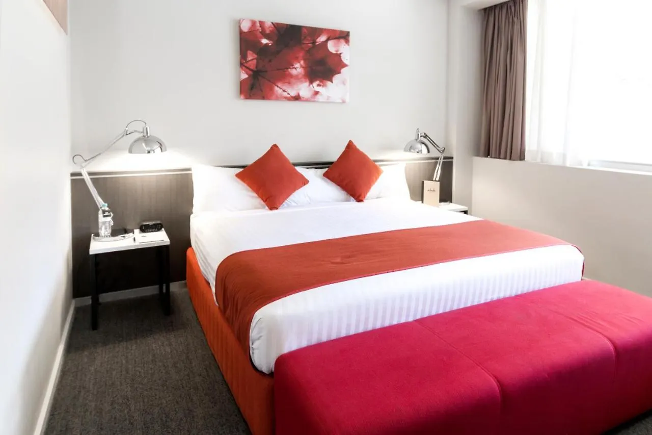 Abode Woden Aparthotel Canberra 4*,
